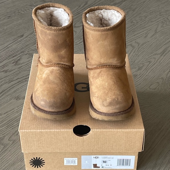 UGG Classic Short II Waterproof Boot~ size 10 Kids - Picture 7 of 9